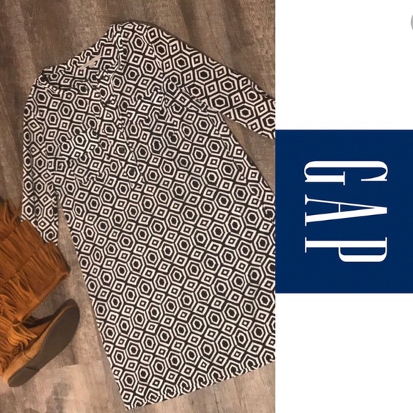 GAP Dresses & Skirts - GAP navy/white geometric long sleeve dress ▪️sz XS